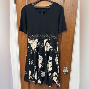 Black and floral short sleeve dress, size L